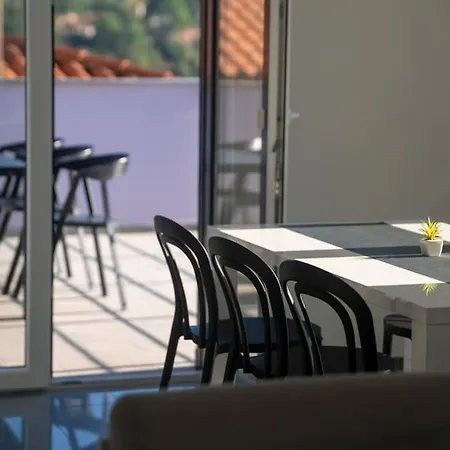 아파트 Astrid 2 By Briskva