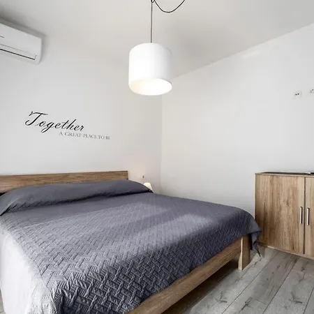 Apartman Astrid 2 By Briskva