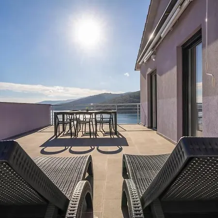 Astrid 2 By Briskva *