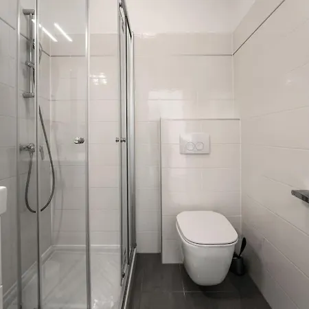 Astrid 2 By Briskva Rabac