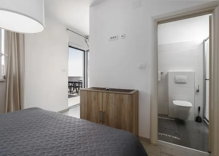 Astrid 2 By Briskva Apartman *