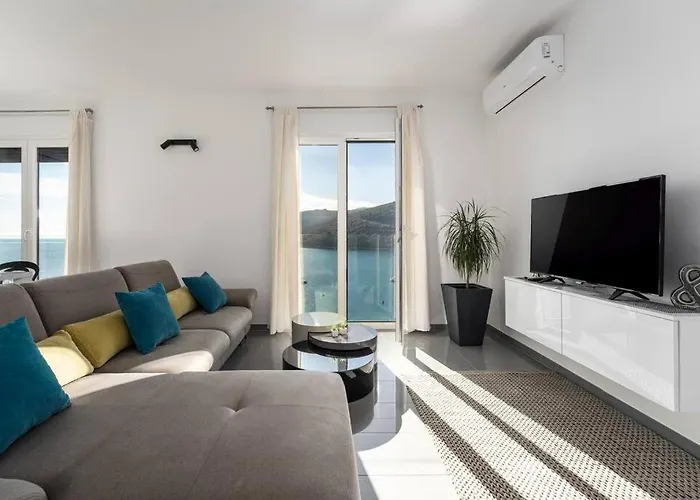 Astrid 2 By Briskva * Rabac