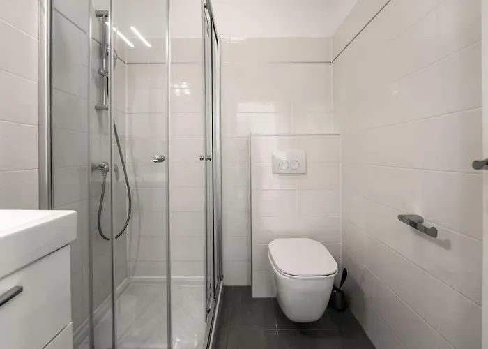 Astrid 2 By Briskva Rabac